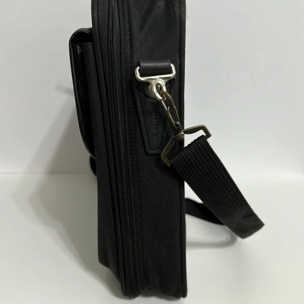 Targus Laptop/Briefcase Shoulder/Top Handle bag